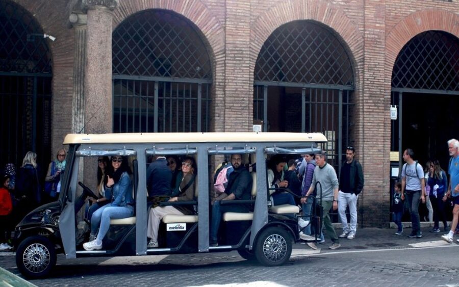 Rome: Night Tour of the City by Golf Cart (Private option) - Circus Maximus and Palatine Hill after dark