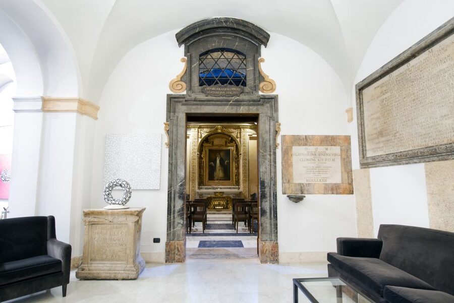 Rome: Opera Concert at Palazzo Poli - Fontana di Trevi - Who will enjoy this concert most