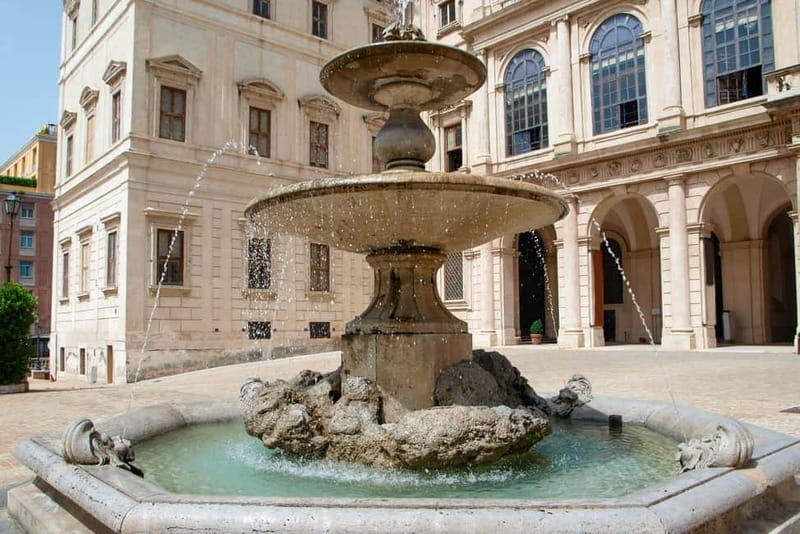 Rome: Palazzo Barberini Galleria Corsini Ticket & Audioguide - Galleria Corsini: a smaller palace with a different feel