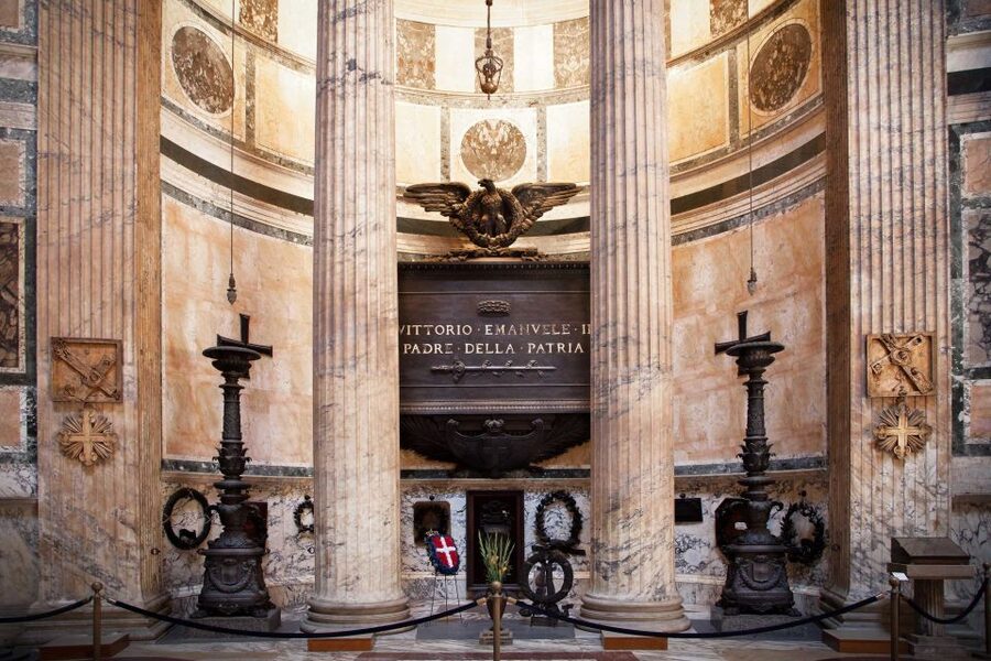 Rome: Pantheon Guided Tour with Skip-the-line Ticket - The dome, the oculus, and changing Roman light