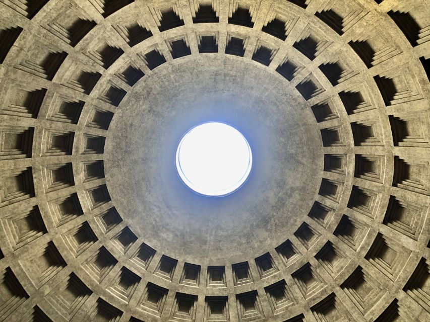 Rome: Pantheon Small Group Tour and Skip-the-Line Ticket - Clothing and timing matter here