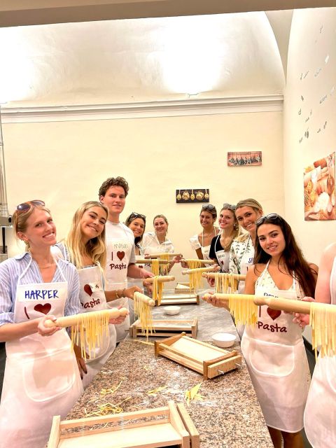 Rome: Pasta Making Class with Wine, Limoncello, and Dessert - Why the small group size matters