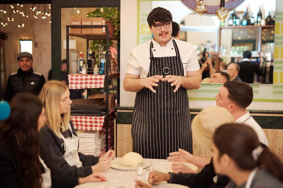 Rome: Pizza and Tiramisu Cooking Class in Piazza Navona - Making the pizza dough