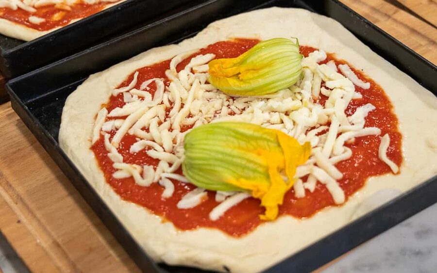 Rome: Pizza & Tiramisu Making Class with Wine & Limoncello - Why the chef makes such a difference