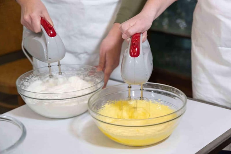 Rome: Pizza & Tiramisu Making Class with Wine & Limoncello - Who should book this Rome cooking class