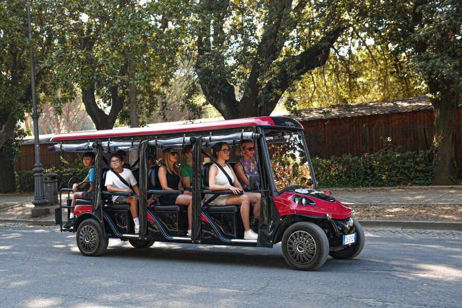 Rome: Private Customizable 3-Hour Golf Cart City Tour - The Pantheon, Piazza Navona, and baroque Rome