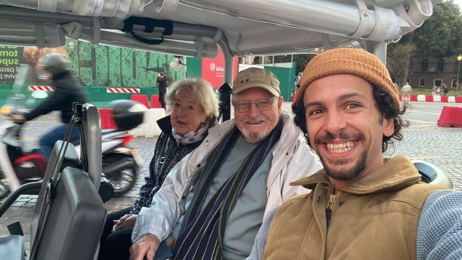 Rome: Private Golf Cart Tour with Artisanal Gelato - St. Peter’s Basilica and the Colosseum from the outside