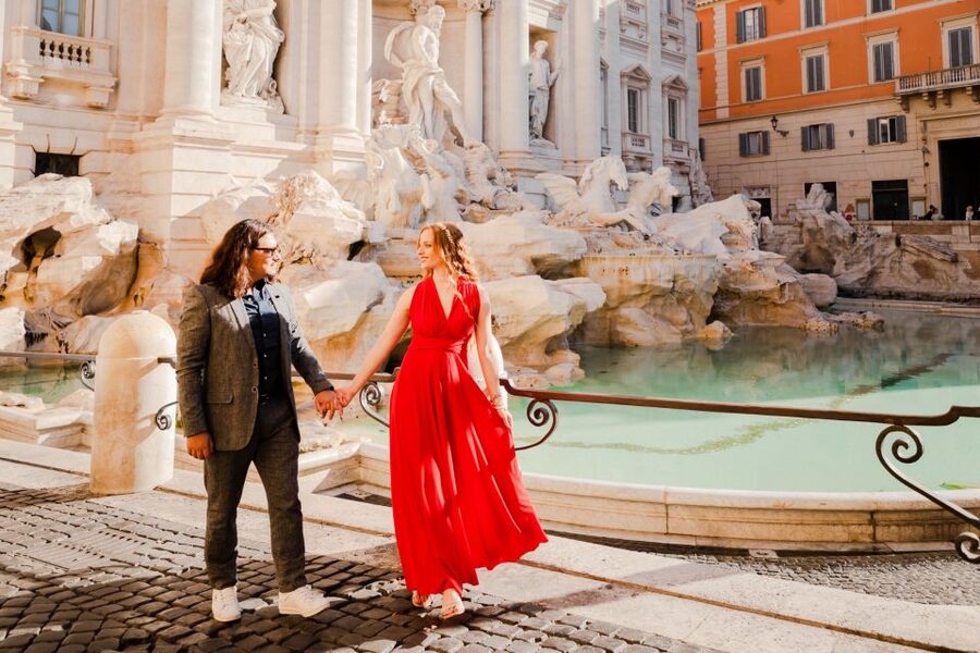 Rome: Private Photoshoot at the Trevi Fountain - Who should book this experience?