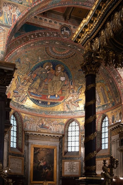 Rome: Santa Maria Maggiore Upper Areas Skip-the-Line Ticket - The Hall of the Popes and its portraits