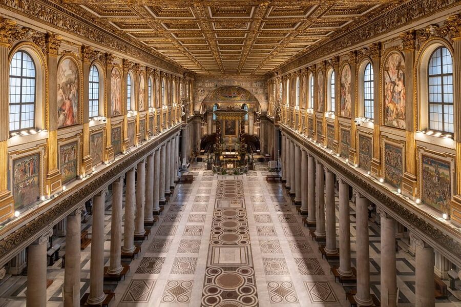 Rome: Santa Maria Maggiore Upper Areas Skip-the-Line Ticket - Climbing Bernini’s travertine staircase