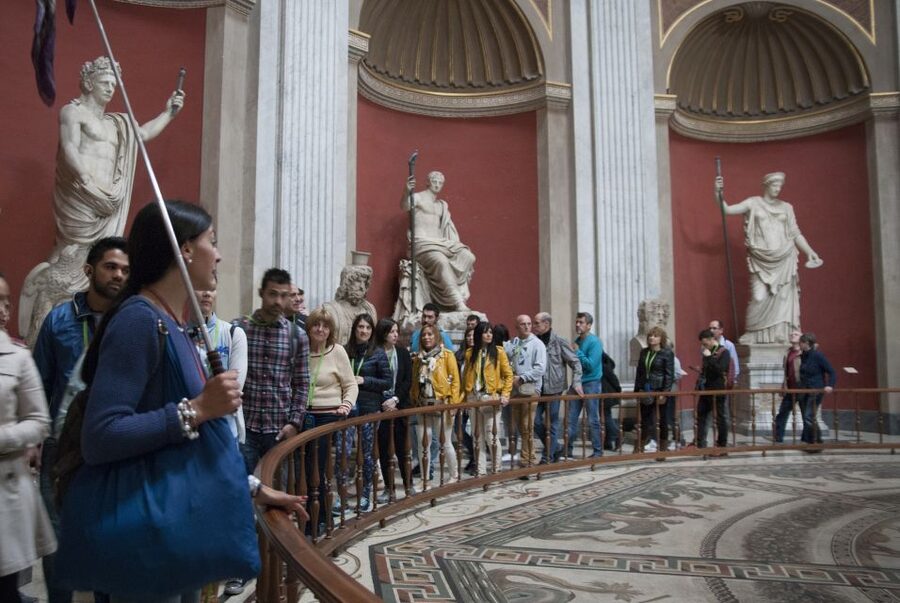 Rome: Skip the line Vatican Museums & Sistine Chapel Tour - The woven-textile gallery and Renaissance decoration