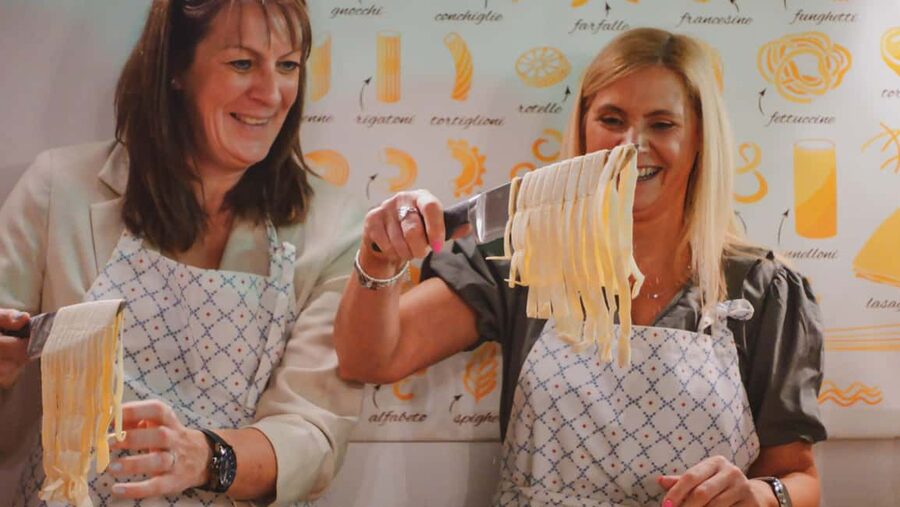 Rome: Spritz & Spaghetti Cooking Class - Carbonara or cacio e pepe on your plate