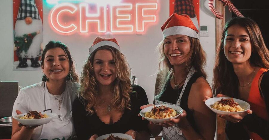 Rome: Spritz & Spaghetti Cooking Class - Eating what you make