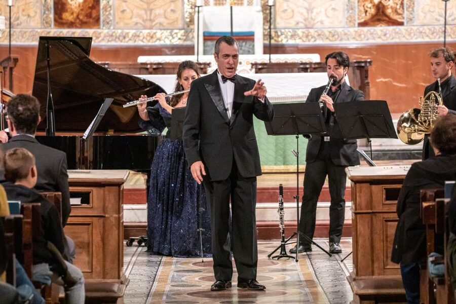 Rome: St. Paul's Within the Walls Church Opera Arias Ticket - The musicians and singers on stage