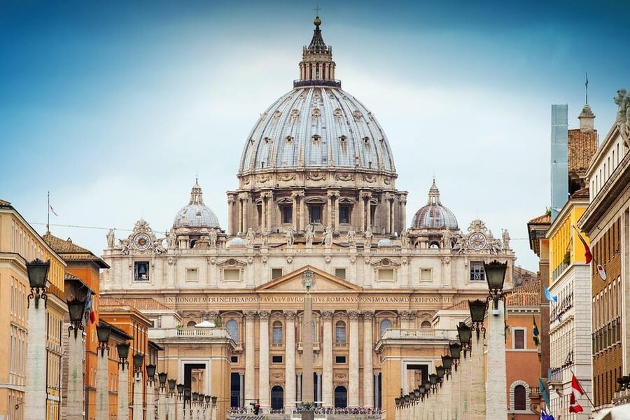 Rome: St. Peter's Basilica, Dome, and Vatican Grottoes Tour - Inside St. Peter’s Basilica