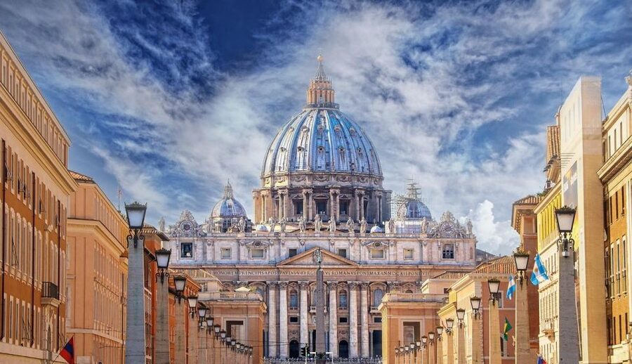 Rome: St. Peter's Basilica Express Guided Tour - What happens when the guided portion ends