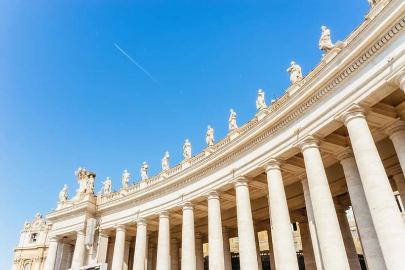 Rome: St. Peter's Basilica, Papal Tombs, and Dome Climb Tour - How the Dome, basilica, and grottoes fit together