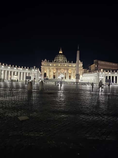Rome: St. Peter's Basilica & Papal Tombs Tour with Dome - What makes the guide matter