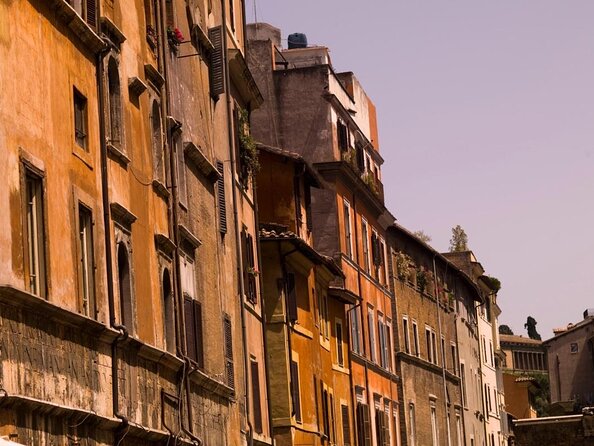 Rome Street Food Tour with Local Guide - A short passage through Passetto del Biscione