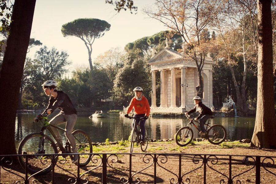 Rome: Top Highlights & Hidden Gems Tour by Cannondale E-Bike - Why an E-bike works so well in central Rome