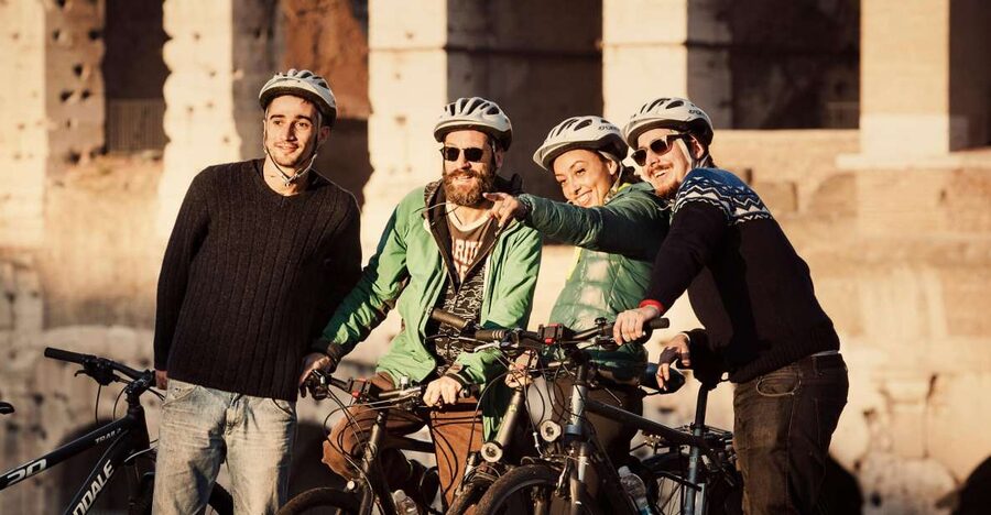 Rome: Top Highlights & Hidden Gems Tour by Cannondale E-Bike - Colosseum and Roman Forum: a strong opening