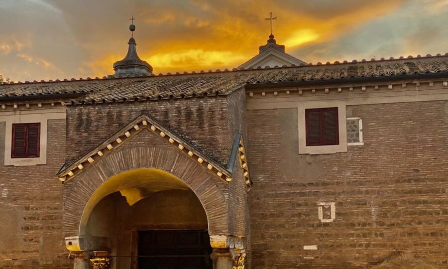 Rome: Tour of St. Clement's Basilica Underground Temples - Why San Clemente feels like Rome in cross-section