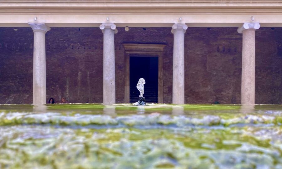 Rome: Tour of St. Clement's Basilica Underground Temples - The Mithraic temple and the underground river