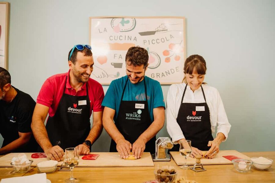 Rome: Traditional Pasta Making Class with Wine & Gelato - Should you book it?