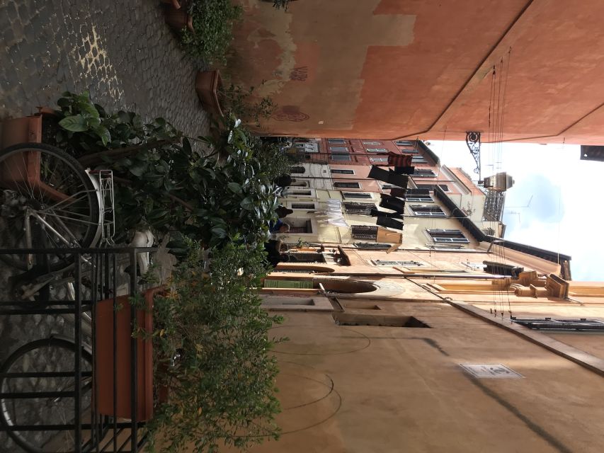 Rome: Trastevere Guided Food and Wine Tour with 20+ Tastings - Walking, meeting point, and practical details