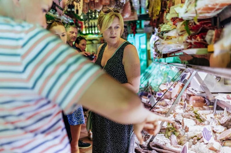 Rome: Trastevere or Jewish Quarter Street Food Tour - The guides add history without slowing the meal