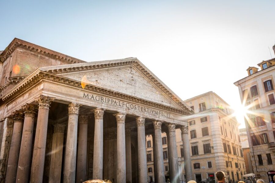 Rome: Trevi Fountain, Spanish Steps & Pantheon Walking Tour - Piazza Colonna brings ancient Rome into modern life
