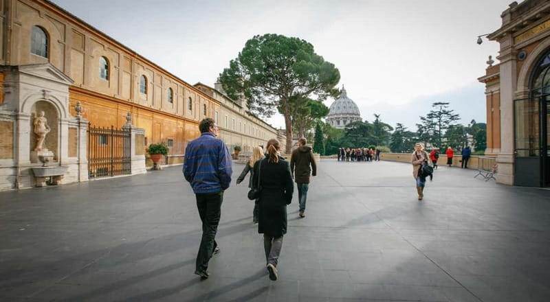 Rome: Vatican Museums and Sistine Chapel Small Group Tour - Key points at a glance