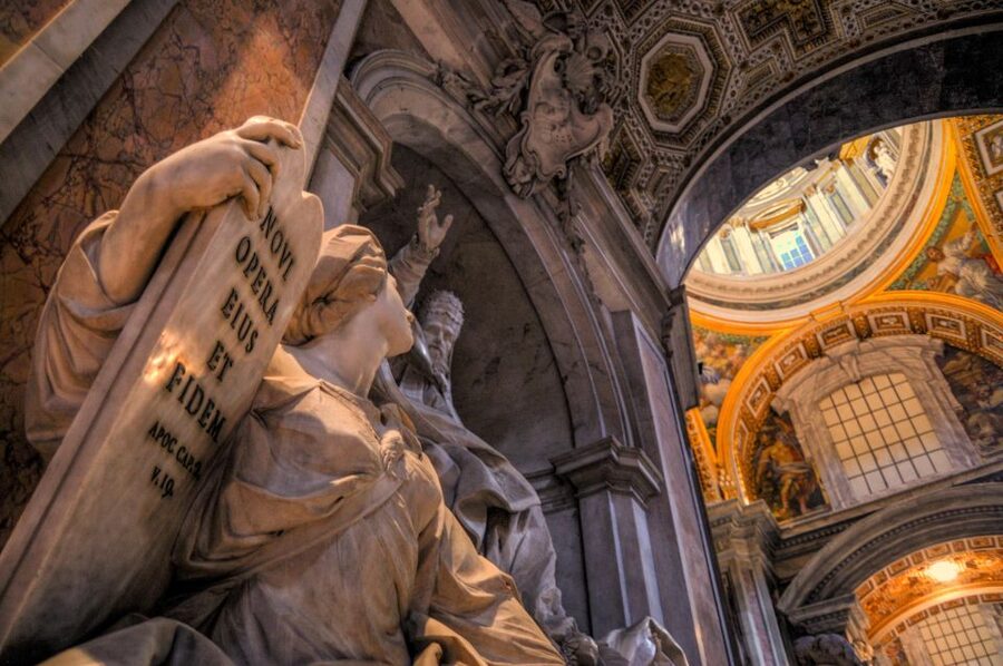 Rome: Vatican Museums and Sistine Chapel Tour with Ticket - Crowds, security, and the dress code