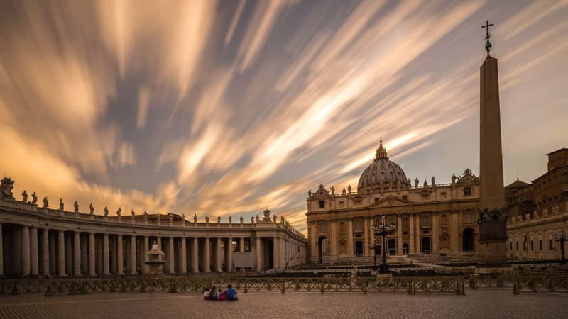Rome: Vatican Museums, Sistine Chapel and St. Peter's Tour - Why a guide helps inside the Vatican Museums