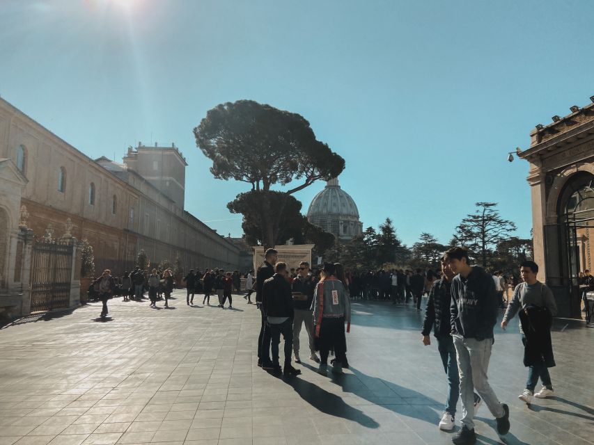 Rome: Vatican Museums & Sistine Chapel Skip-the-Line Tour - Entering with skip-the-line access