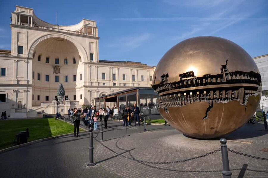 Rome: Vatican Museums & Sistine Chapel Tour with Fast Entry - Why fast entry makes a difference at the Vatican