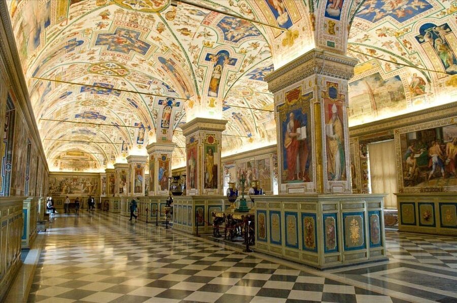Rome: Vatican Museums Sistine Chapel with priority admission - Raphael Rooms and the Work of Michelangelo