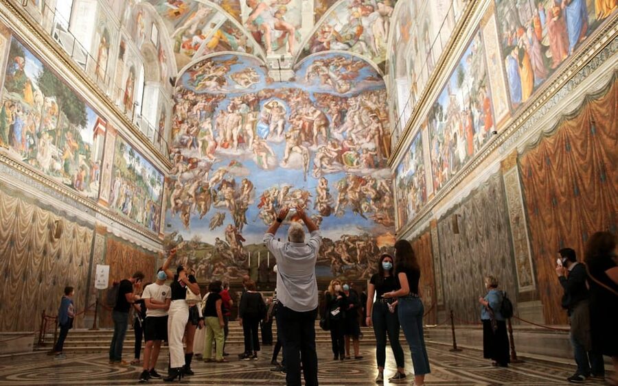 Rome: Vatican Museums Sistine Chapel with priority admission - Meeting Habemus Tours on Via Del Mascherino