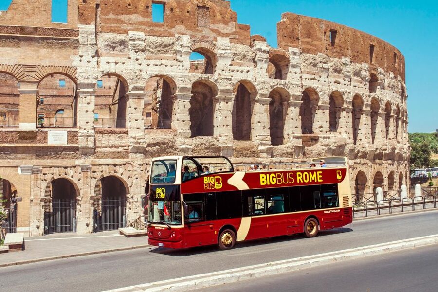 Rome: Vatican Pass, Top Attractions and Free Transport - The hop-on hop-off bus