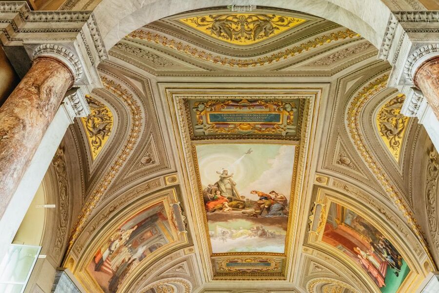 Rome: Vatican, Sistine Chapel and Basilica Guided Tour - The Sistine Chapel in a focused 15 minutes