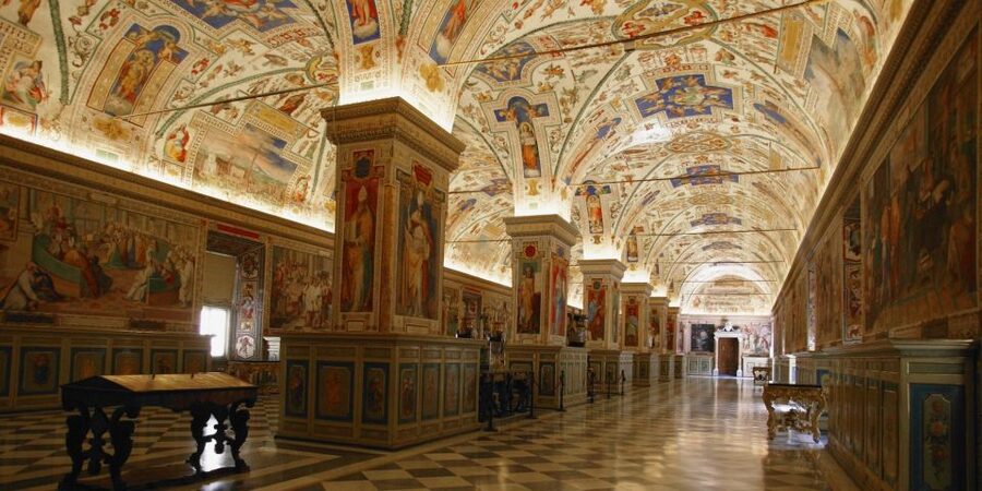 Rome: Vatican, Sistine Chapel & St. Peter's Basilica Tour - Making sense of the Sistine Chapel