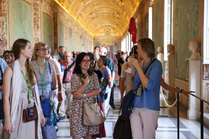 Rome: Vatican & St Peter's Basilica: unlock the wonders - The Pinecone Courtyard and Laocoön