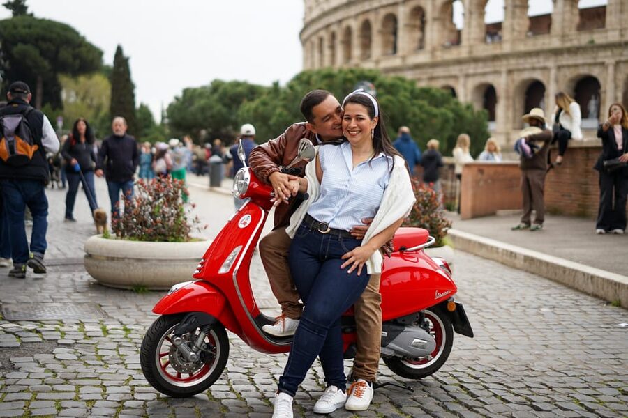Rome Vespa Tour with Professional Photoshoot - Who will enjoy this most