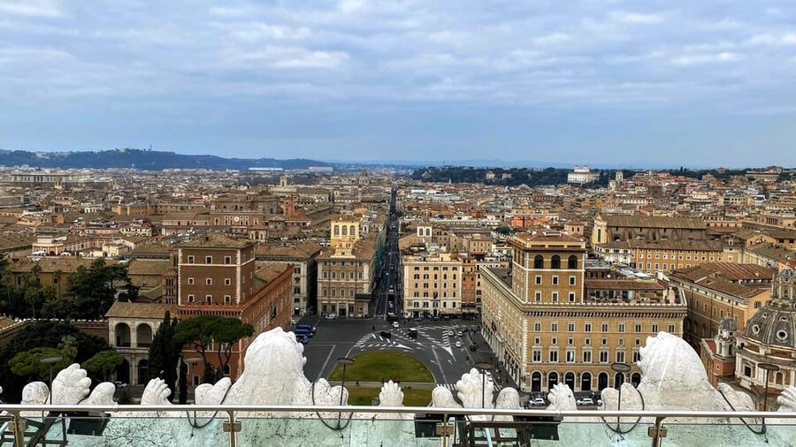 Rome: Vittoriano with Rooftop & Palazzo Venezia Hosted Entry - Who will like this experience most?