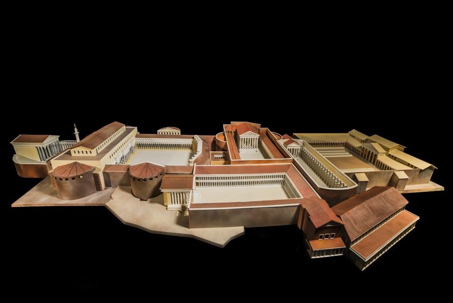 Rome: Welcome To Rome Immersive Multimedia Show - Why this short Rome history show works