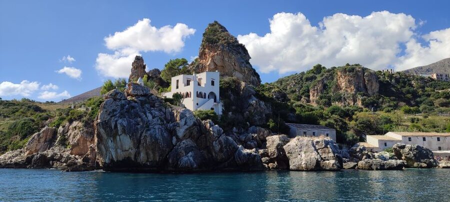 San Vito Lo Capo: Boat Trip with 3 Swimming Stops and Snacks - First stop at Cala ’Mpiso