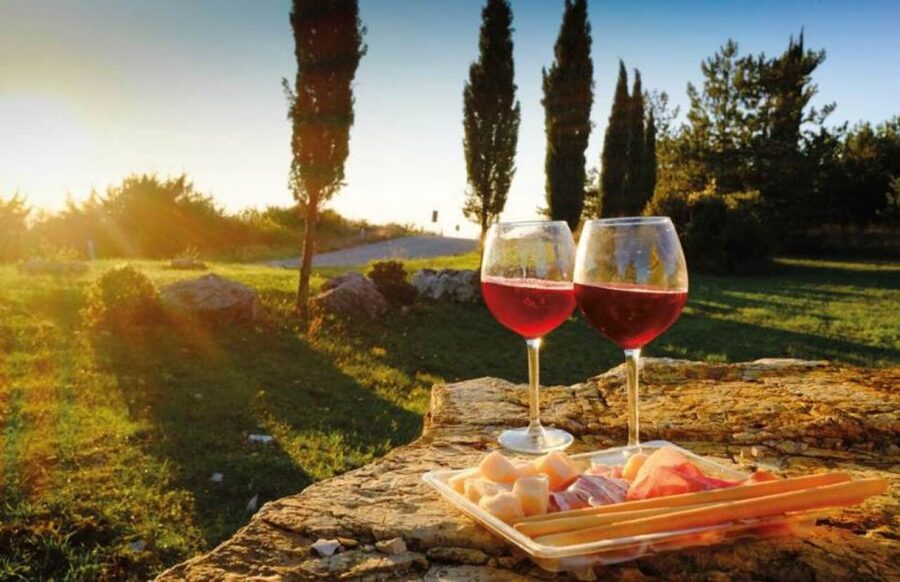 Siena: San Gimignano, Chianti & Montalcino Small-Group Tour - Value, food, and what to bring