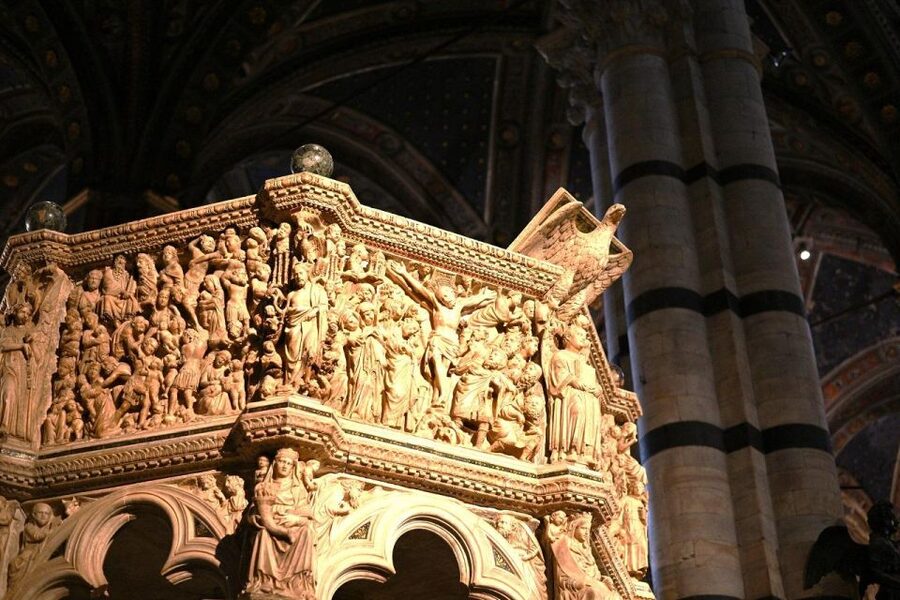 Siena Walking Tour with Cathedral and Crypt & Museum Option - Entering the Siena Cathedral