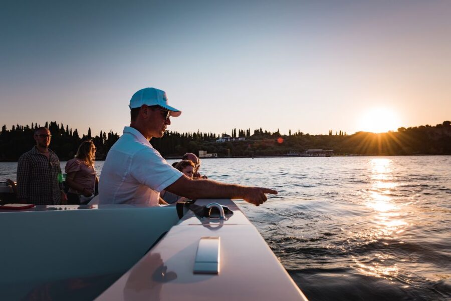 Sirmione: 25 Minute Boat Cruise around the Peninsula - Is 25 minutes enough?