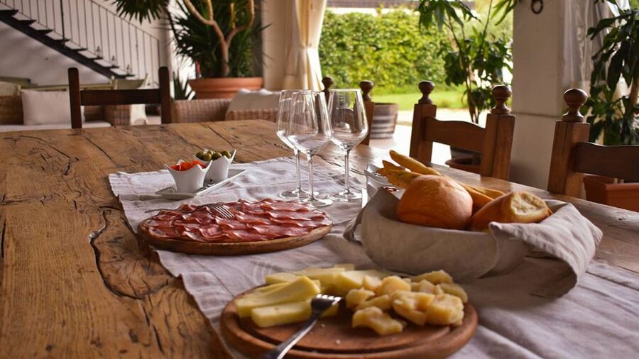 Sirmione: Vineyard Tour with Lugana Wines and Local Tastings - Weather, comfort, and the best time to go